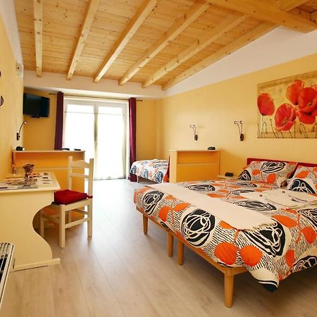 B&B La Vecchia Tipografia - Lago D'Idro Ponte Caffaro Exteriör bild