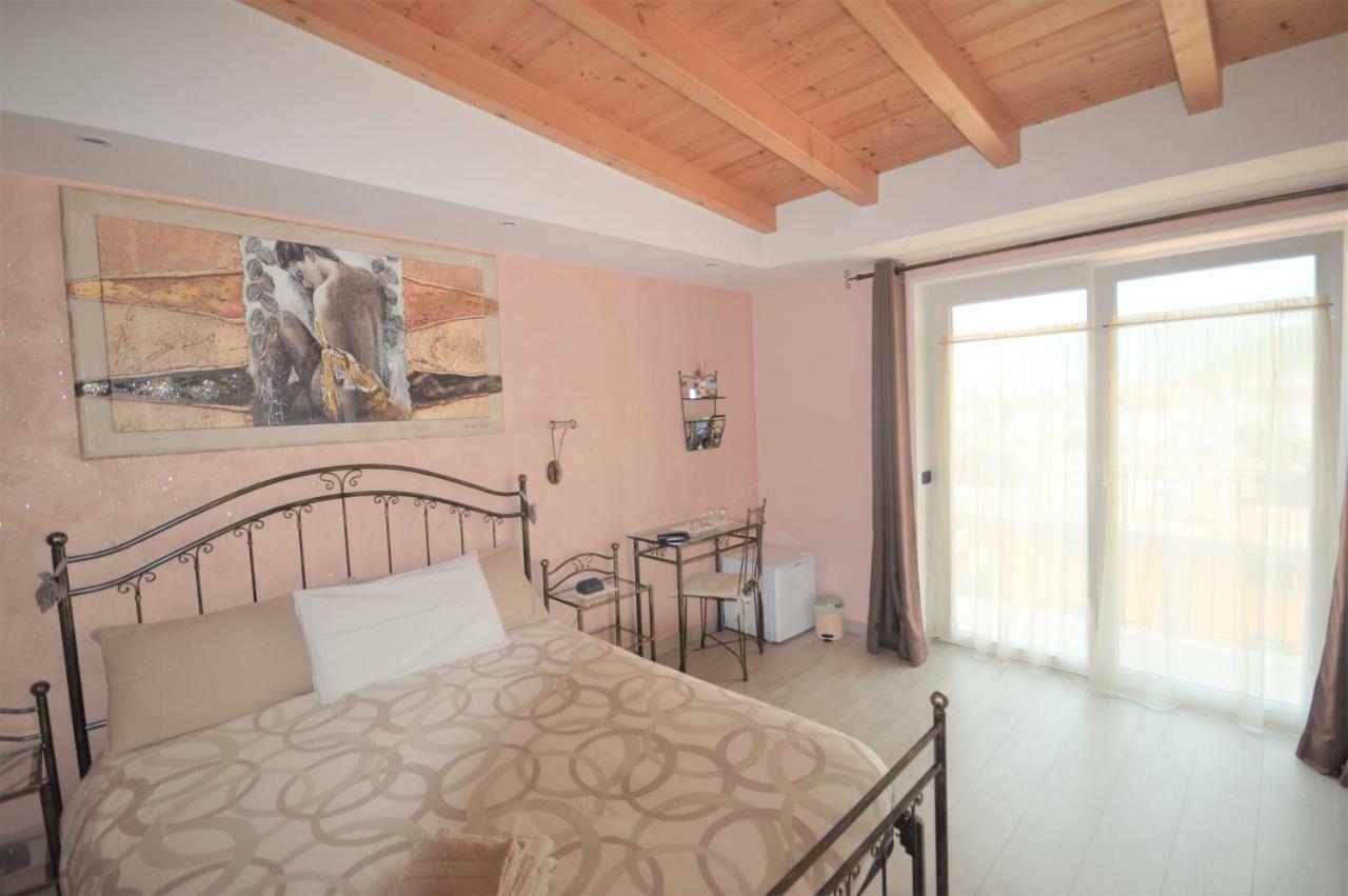B&B La Vecchia Tipografia - Lago D'Idro Ponte Caffaro Exteriör bild